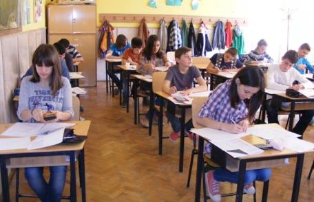 Evaluare Națională 2014: Vezi subiectele la a doua probă a examenului, matematică!