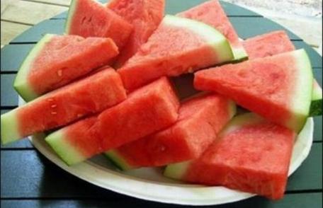 Beneficiile uimitoare ale pepenelui roșu