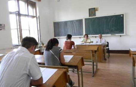 BAC 2014: Prezență de 95,85% în județ la proba obligatorie a profilului și un elev eliminat pentru tentativă de fraudă