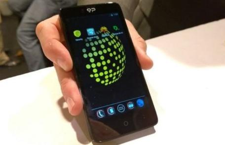 Blackphone, telefonul care nu poate fi ascultat de servicii, a ajuns pe piaţă