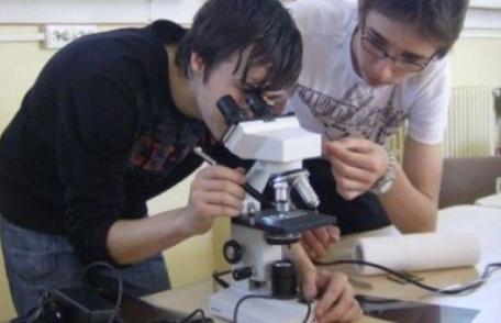 Doi elevi din Botoșani, participanți la Olimpiada Națională de „Științe pentru Juniori”