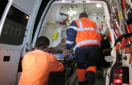 Trei tineri răniți într-un accident rutier produs pe fondul consumului de alcool