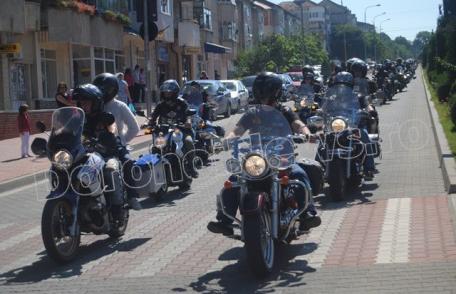 Moto Party Dorohoi ediția a II-a 2014: Paradă a motocicliștilor, expoziție și show moto – VIDEO/FOTO