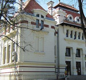 Bărbat în vârstă salvat de un jandarm care asigura paza la Judecătoria Botoșani  