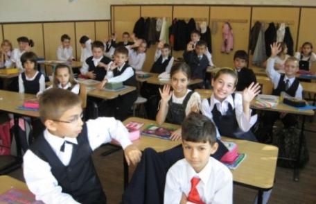 Ministerul Educaţiei are reguli stricte pentru profesori şi părinţi în anul şcolar 2014-2015