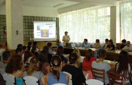 Cursuri gratuite de baby-sitter, barmani și îngrijitori de bătrâni. Proiect european pentru șomerii din România