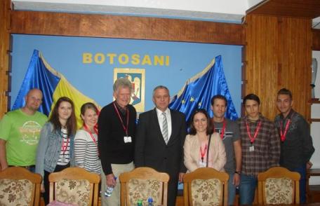 Medical Mission în vizită la prefectul judeţului