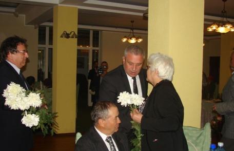Pensionari felicitaţi de ziua lor de prefectul judeţului