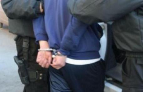 Un tânăr care manifesta un comportament suspect reținut de jandarmii botoșăneni