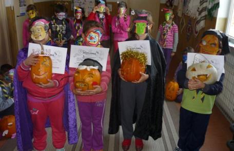 Luna educației la Școala Primară nr. 2 Saucenița încheiată cu activitatea dedicată tradițiilor specifice prietenilor - FOTO