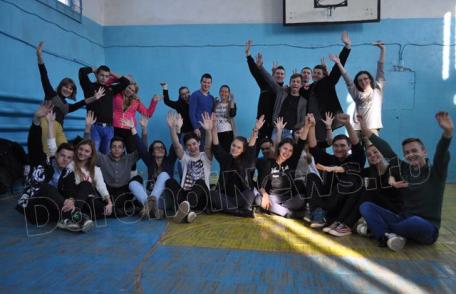 Balul Bobocilor 2014: Pregătiri și repetiții la Liceul „Regina Maria” Dorohoi – FOTO