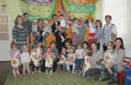 „Frumoasă şi darnică, toamnă românească” - activitate desfăşurată la Grădiniţa cu P.P. nr. 6 Dorohoi