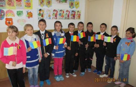 Mesajul elevilor de la Şcoala Sauceniţa: „Promit  din  tot sufletul să fiu credincios lui Dumnezeu şi țării!” - FOTO