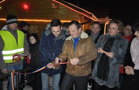 Patinoarul cu gheață artificială din Dorohoi a fost deschis oficial – FOTO