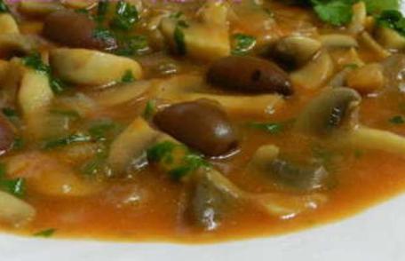 Ciuperci cu măsline - de post