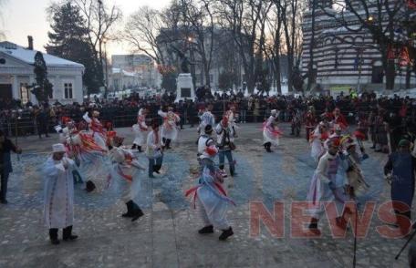 Parada formațiilor de datini și obiceiuri 2014: Au început înscrierile urătorilor!