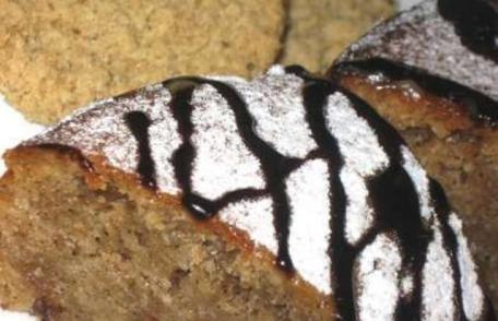 Prăjitură de post cu biscuiți și gem