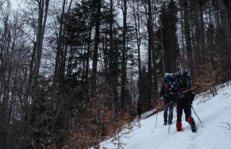 Doi bărbaţi rătăciţi în pădurea Ibăneşti, găsiţi după o oră de căutari