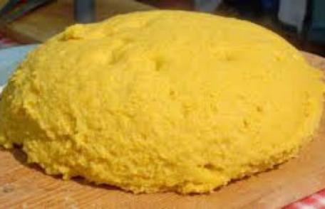 Tradiţionala mămăliga bună şi ca leac