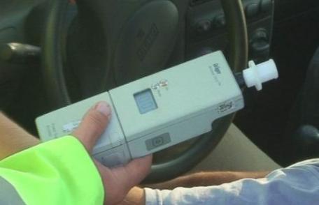 Tânăr prins băut la volan cercetat pentru refuz recoltare de probe biologice