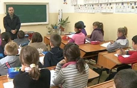 Simularea examenului de evaluare naţională 2015, pentru clasa a VIII-a are loc în februarie