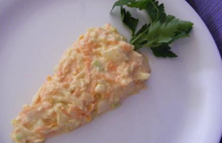 Salată de crudități cu piept de pui și maioneză