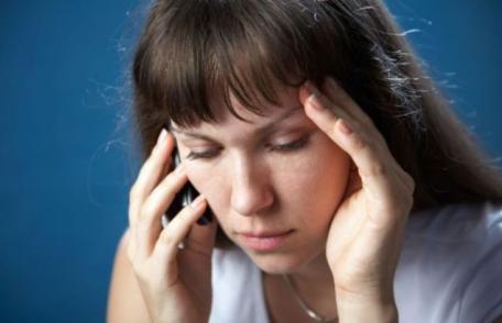 Telefonul mobil cauzează o noua boală! Cum se manifestă și cât e de periculoasă
