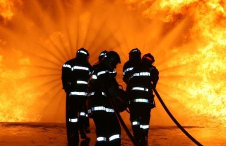 Luna februarie încărcată pentru pompierii botoşăneni