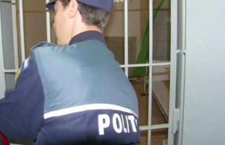 Tânăr depistat în flagrant, pe strada 1 Decembrie, la scurt timp după comiterea unui furt