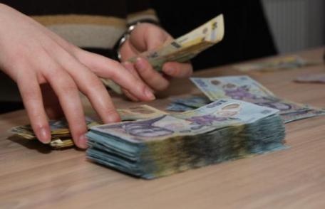 Impozitarea salariilor se modifică pentru marea majoritate a angajaţilor