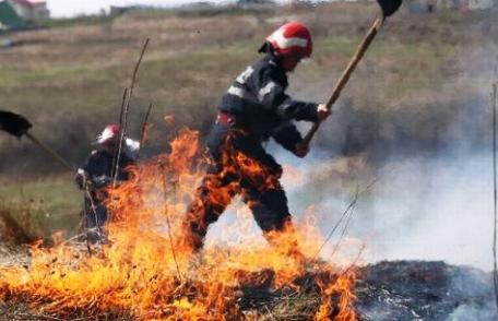 Amenzi pentru arderea vegetaţiei uscate aplicate de pompierii botoșăneni