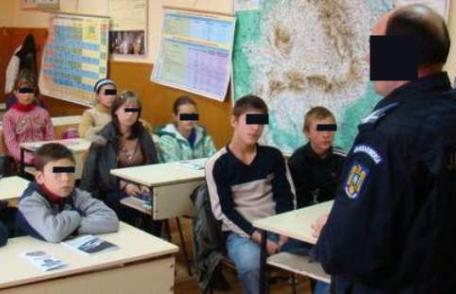 Peste 1000 de elevi și zeci cadre didactice au participat alături de jandarmi  la acțivități de educație în școli