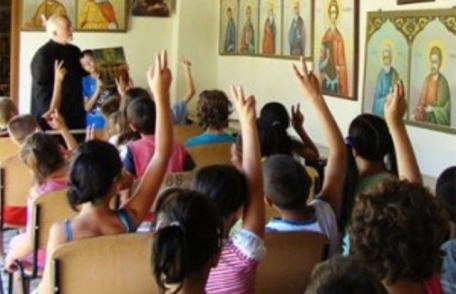 Peste 90 la sută dintre elevi s-au înscris la ora de religie