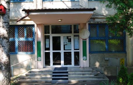 Luni se reiau cursurile la Şcoala Nr. 5 din Dorohoi