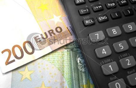 Poţi lua 200 de euro de la stat pentru cumpărarea unui calculator