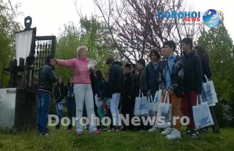 Școala Gimnazială Alexandru Ioan Cuza Dorohoi : Întâlnire internațională din cadrul proiectului Erasmus+ Travelling Words - FOTO