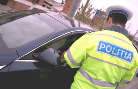 Week-end cu surprize! Vezi câți șoferi au rămas fără permis după ce au fost depistaţi în trafic sub influenţa alcoolului