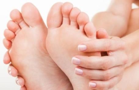 Ai monturi şi nu mai suporţi durerile? Vezi cum le poţi trata în mod natural, la tine acasă