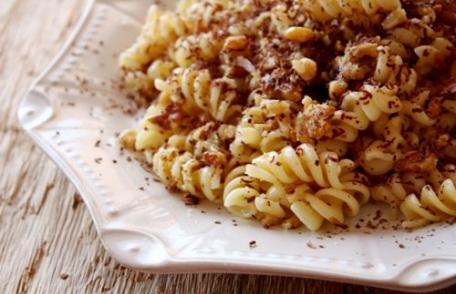 Paste cu nuca si miere