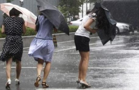 Avertizare meteo de vreme rea: Vin ploile, grindina și vijeliile. Ce zone sunt vizate