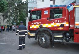 Panică pe Aleea Pinului din Dorohoi: Intervenție promptă a pompierilor și dovadă de spirit civic - FOTO
