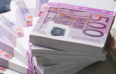 Statul vrea să plătească 500 de euro pentru studiile tinerilor. Banii, puși în cont încă de la naștere