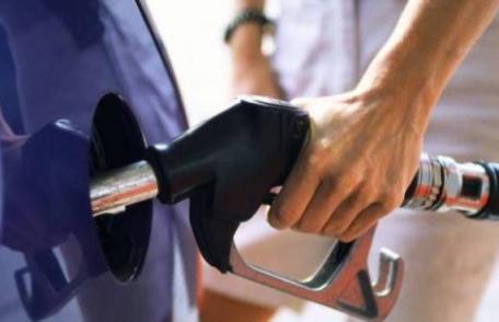 Veste bună pentru șoferi: se ieftinește benzina