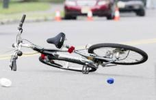Minor rănit grav după ce a intrat cu bicicleta pe un drum prioritar fără să se asigure