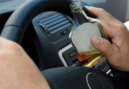 Dosar penal pentru un bărbat depistat conducând băut o mașină și fără să dețină permis de conducere
