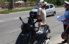Cercetat de polițiști după ce a condus mopedul fără a deține permis de conducere