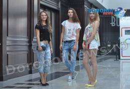 Trei fete au alergat prin Uvertura Mall pentru ținuta perfectă! „Uvertura îți răsfață frumusețea” - FOTO