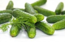 Castraveții, cea mai săracă legumă în calorii care combate indigestia şi reglează tensiunea arterială