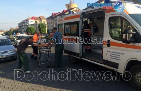 Biciclistul izbit în plin pe Bulevardul Victoriei din Dorohoi a fost transferat de urgență la Iași cu un elicopter SMURD