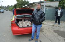 Taxi burdușit cu ţigări de contrabandă depistat de poliţiştii de frontieră - FOTO
